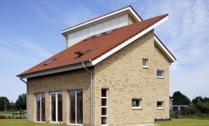 RAVELLO gelb-bunt, современный дом для одной семьи