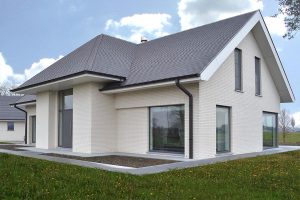 Керамический клинкер Roben OSLO perlweiss glatt, небольшой частный дом