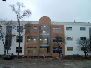 SORRENTO gelb-orange, здание школы