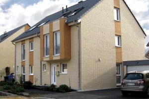 Керамический клинкер SORRENTO sand-weiss, малоэтажный дом на несколько семей