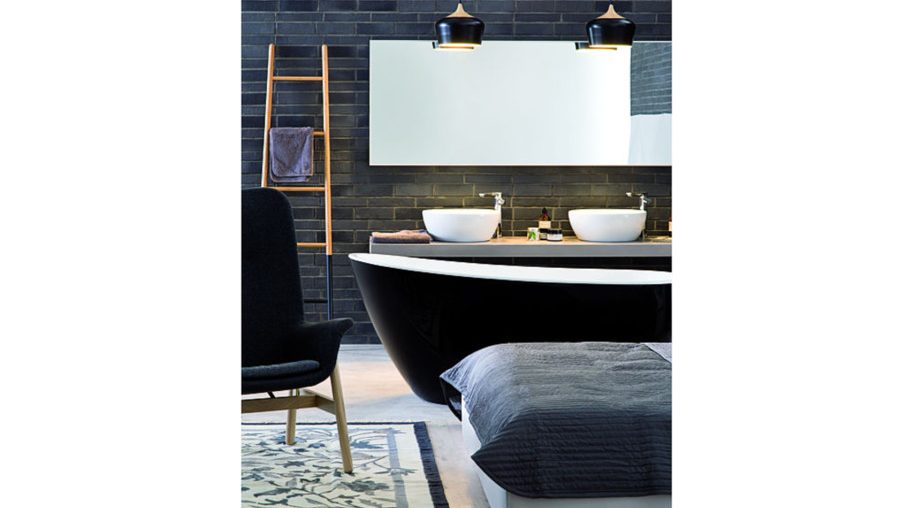 Плитка Roben Sidney в интерьере спальни с ванной