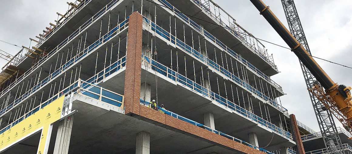 1557305274_aarhus_blau-bunt_mcdonalds_expl27_4