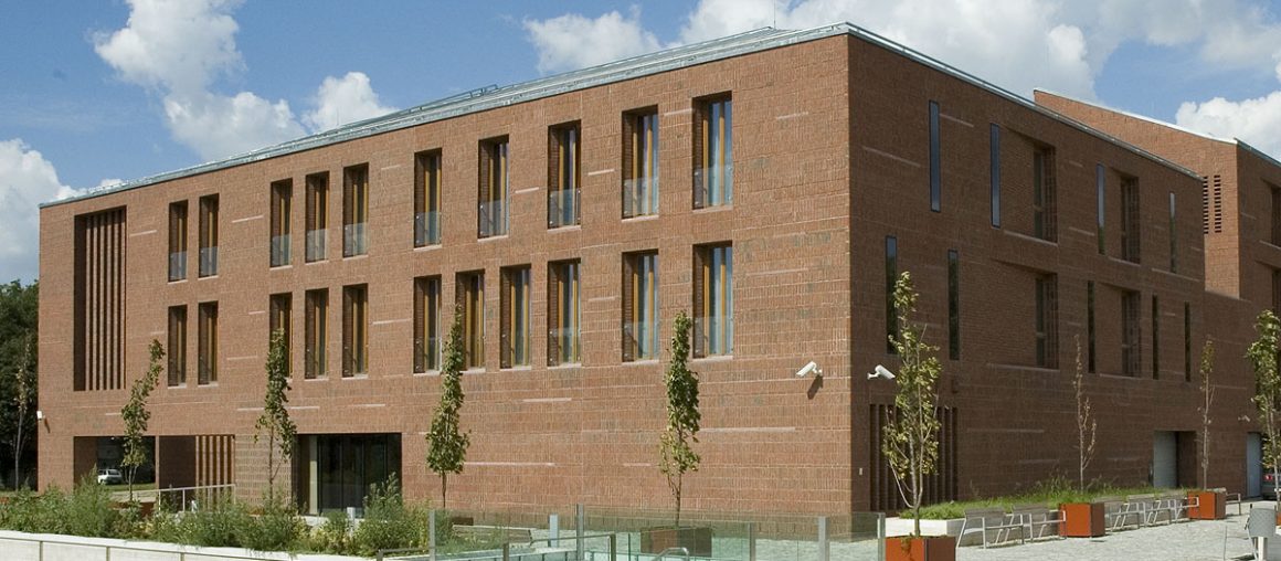 FEHNBRAND hellrot-bunt_2