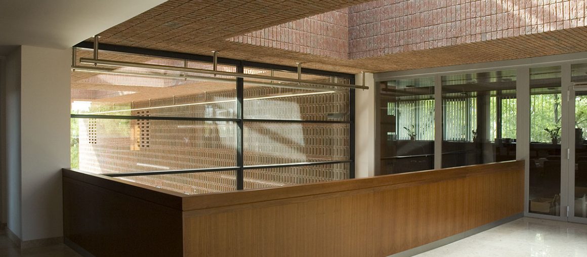 FEHNBRAND hellrot-bunt_8