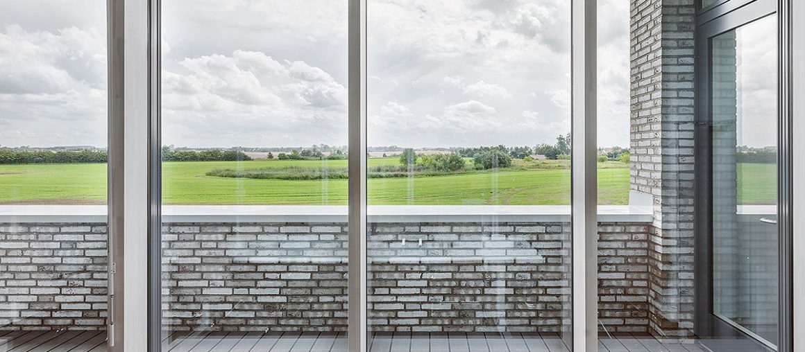 1539175961_handstrichziegel_wiesmoor_hellgrau-bunt_ex26_keler-bau_4